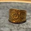 Ring - Blomster - Guldfarvet