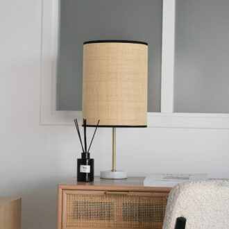 Lampeskærm I Raphia Med Sort Kant